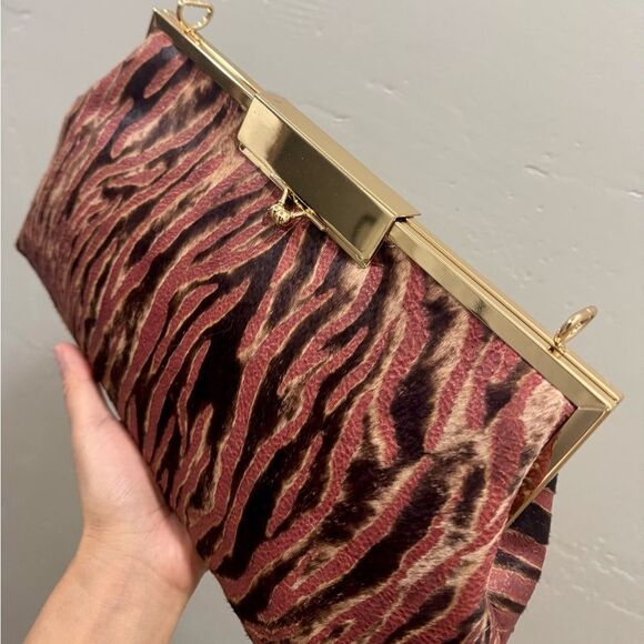 Tiger Stripes Hair-on Cowhide Handmade Unique Folding Kisslock Handbag/Multi Use - Picture 14 of 16